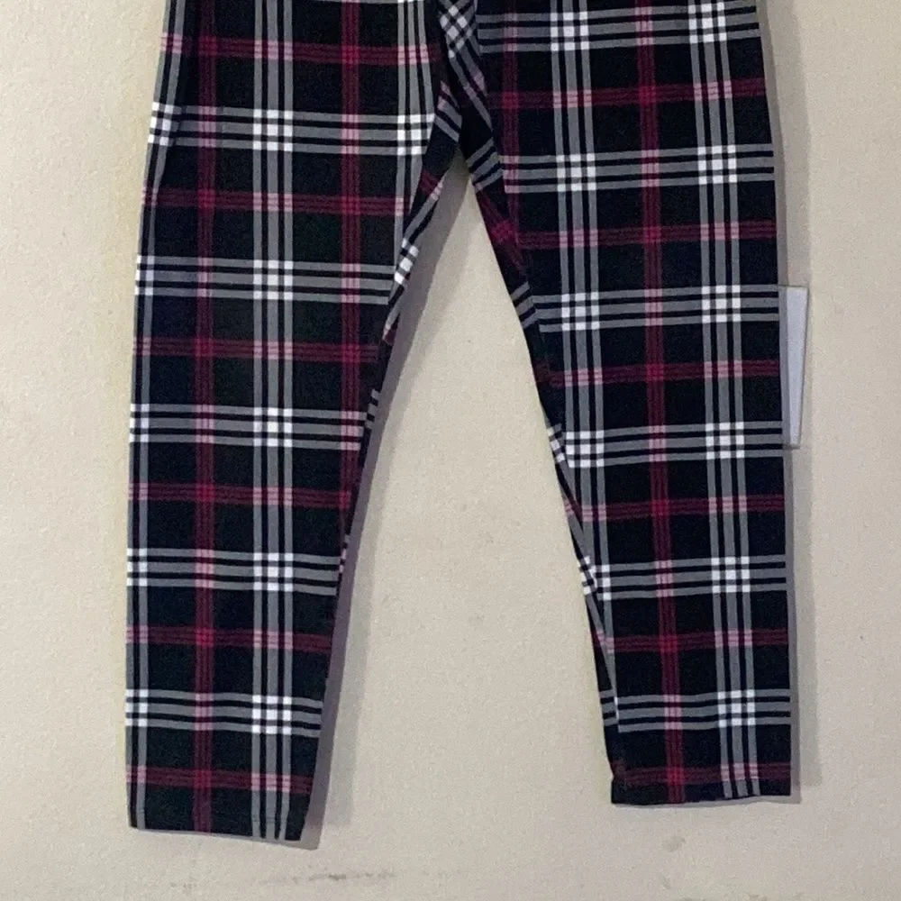 10/$50 No Boundaries Junior Loggins Streh Size L (11-13)